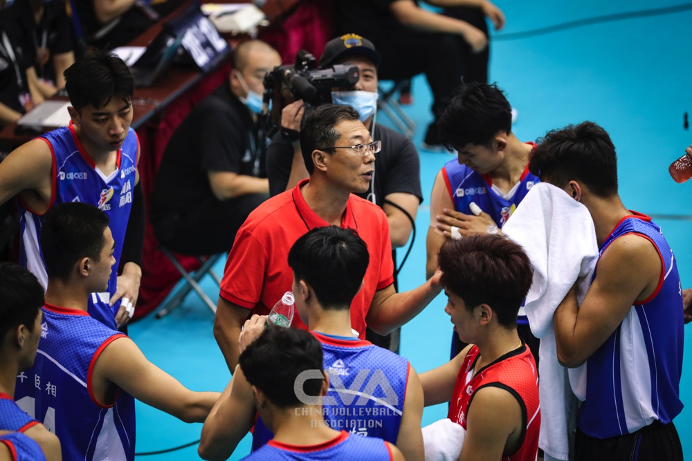 开云体育平台APP-关于SHR碾压100T，Hanssama完成史诗逆转强强对话八强赛，技惊四座的信息