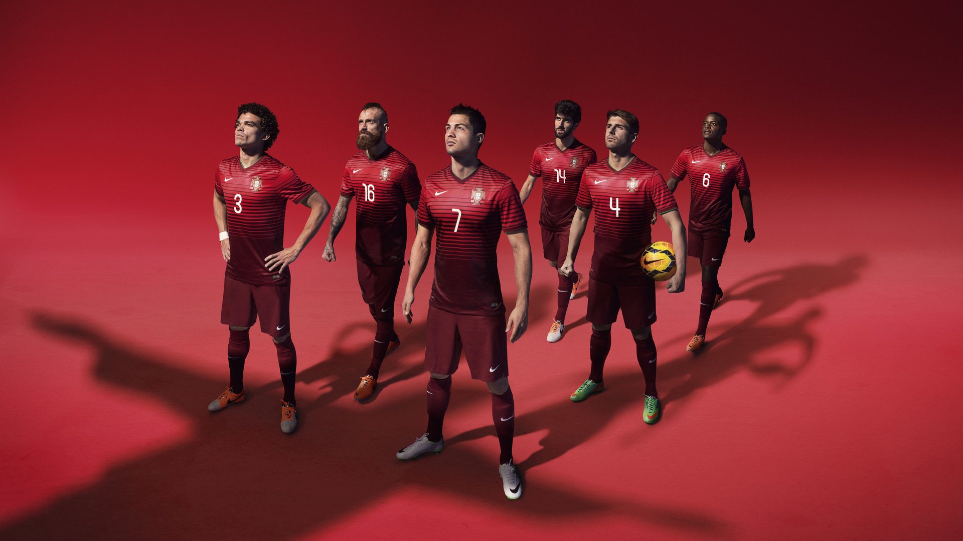 东方火焰吞噬桑巴,黄喜灿赛后评分拉满,日本足球正面击溃巴西的战术革命